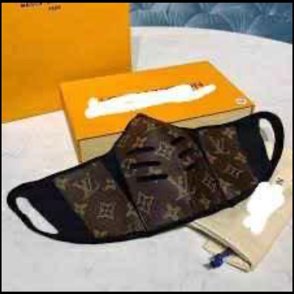 Designer face masks - Picture 4 of 5